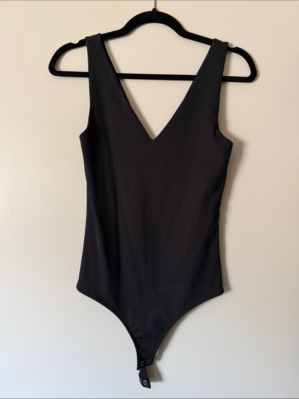 Express Black Ribbed V-Neck Bodysuit